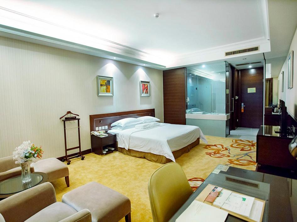 Vienna International Hotel Shenzhen Hua'Nan City Экстерьер фото